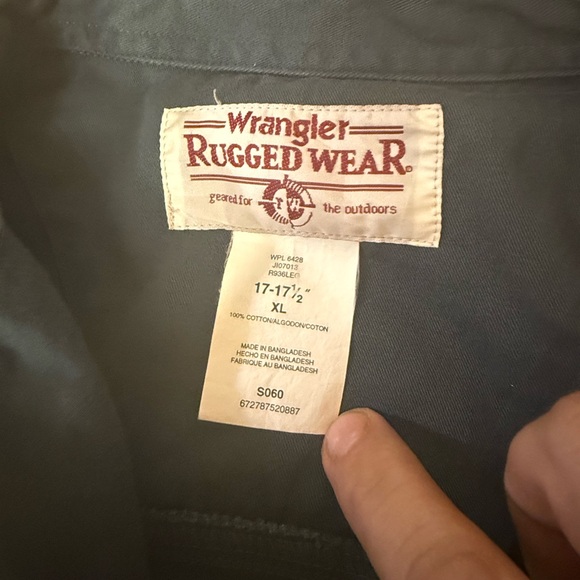 Wrangler Rugged Wear blue and tan Shirt - Picture 5 of 5